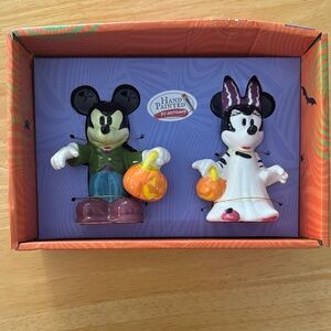 Disney Halloween Mickey and Minnie SALT & PEPPER shakers